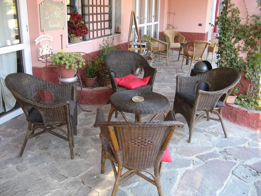 La Casa Rosa Hotel Borghetto di Vara Exterior photo